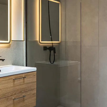 Alezzi Odyssey C52 Mamaia Nord